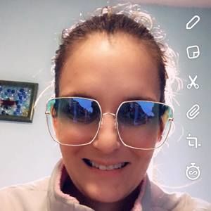 Meet your Posher, Andrea